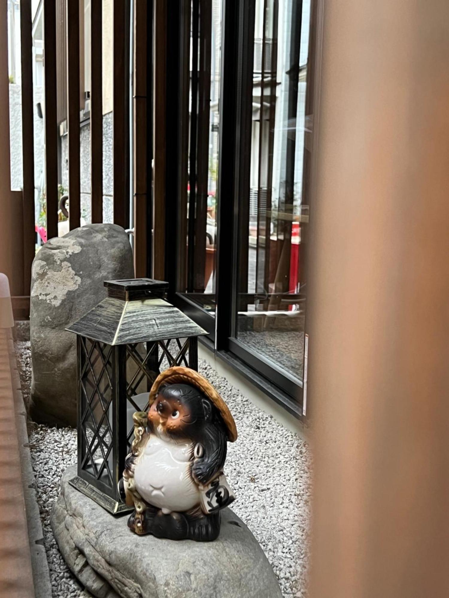 度假居 Tovin Cha: Convenient Three-bedroom Near East Temple Station